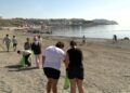 jornada-concienciacion-pequenos-limpian-playa-tarajal-4