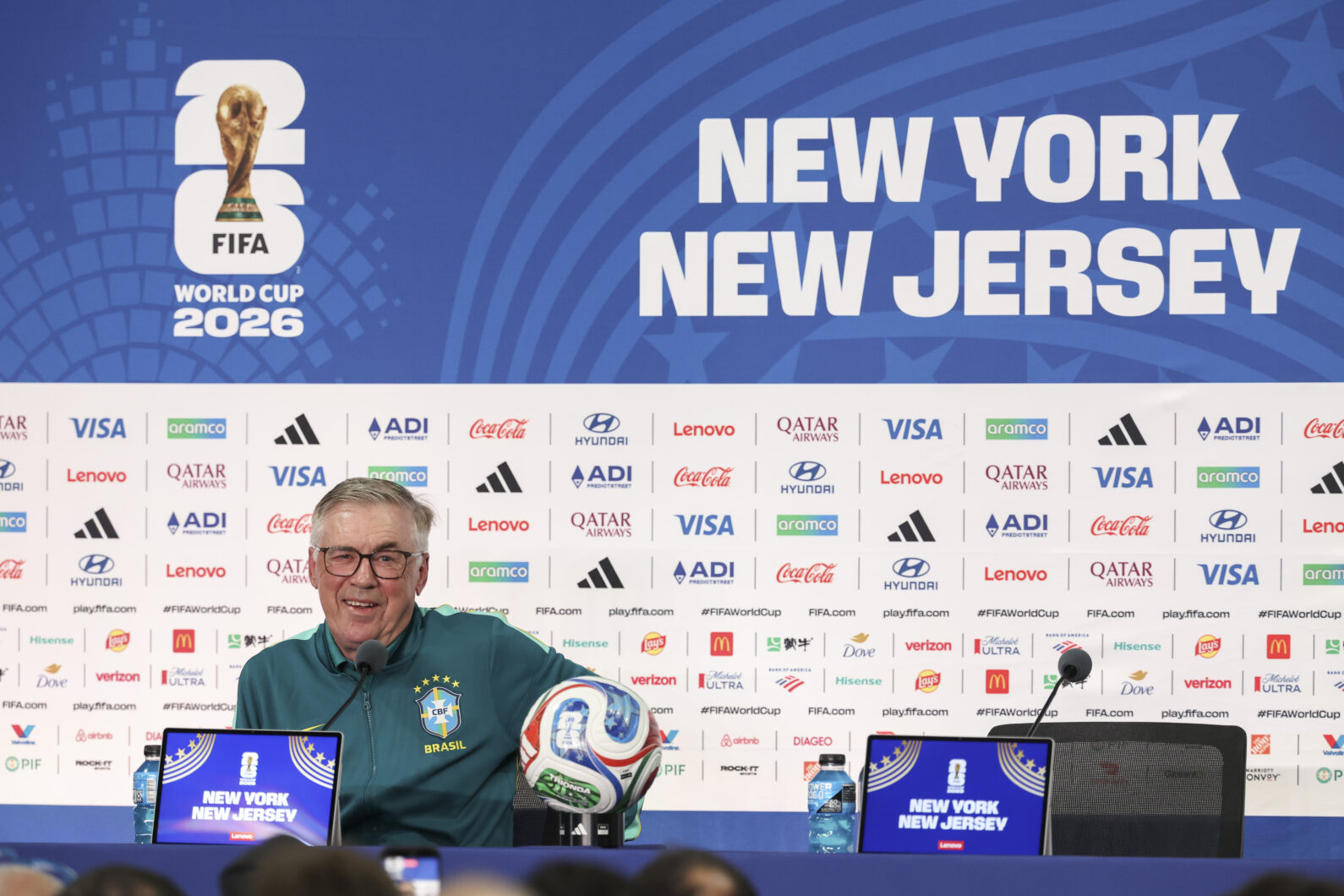 mundial-2026-brasil-marruecos-hakimi-vinicius-00004