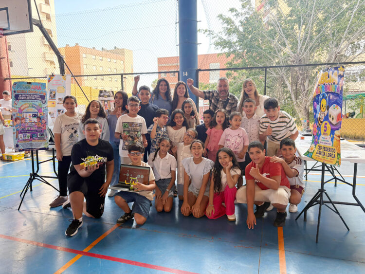 portada-doce-centros-ceuta-lucen-creaciones-roboticas-categoria