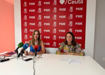 psoe-rueda-prensa-secretaria-igualdad-mercedes-vega-secretaria-politicas-institucionales-sandra-lopez-cantero-3