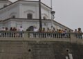 salto-paracaidista-deja-imagenes-espectaculares-playa-ribera-14