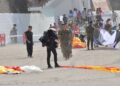 salto-paracaidista-deja-imagenes-espectaculares-playa-ribera-36