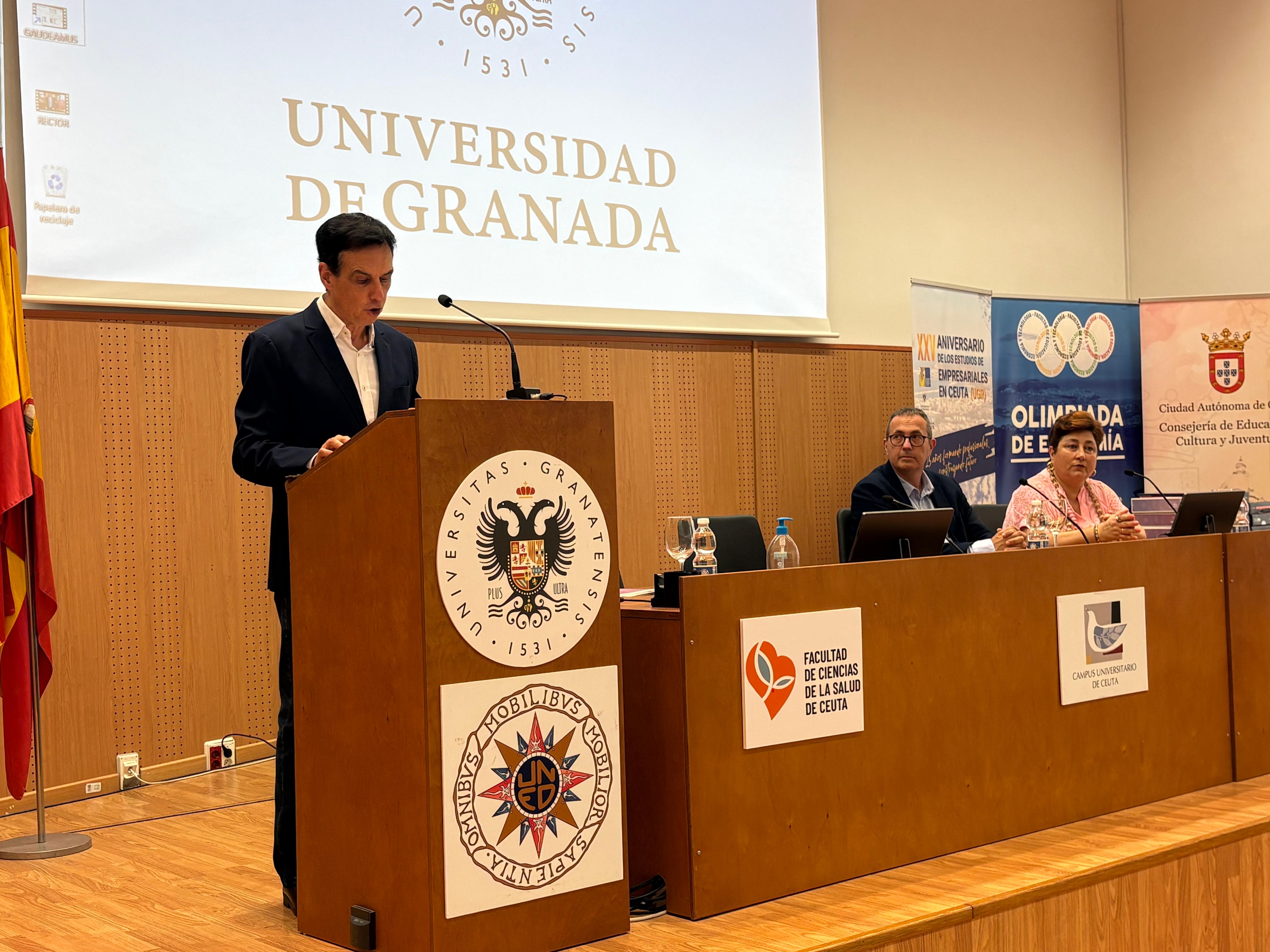 tres-alumnos-dejaran-huella-ceuti-olimpiadas-economia-madrid-35