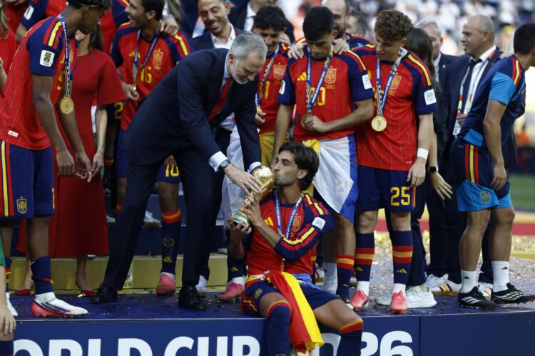 España-Campeones-2026-1