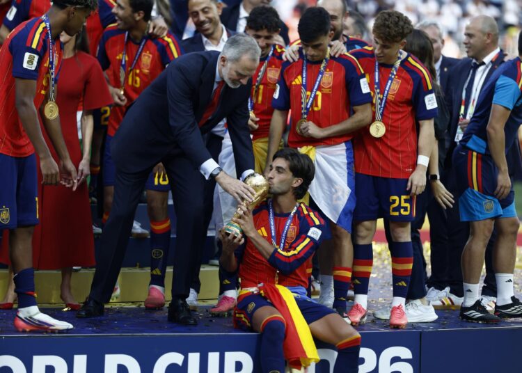 España-Campeones-2026-1