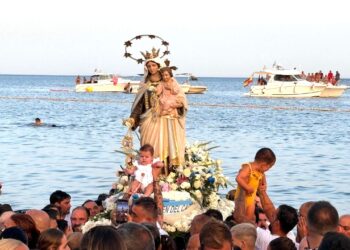 Procesión-Virgen-del-Carmen-Almadraba