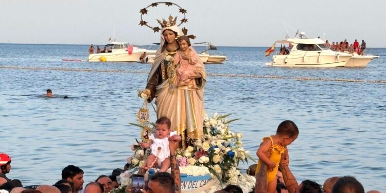 Procesión-Virgen-del-Carmen-Almadraba
