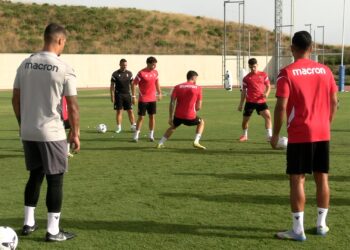 ad-ceuta-encara-primera-semana-pretemporada-entrenamiento-11