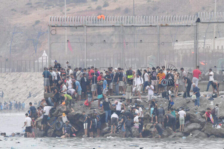 algunas-reflexiones-invasion-ceuta
