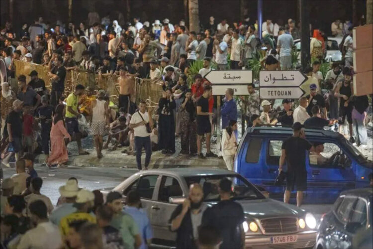 autobus-ardiendo-pedradas-policia-violencia-marroqui-frontera