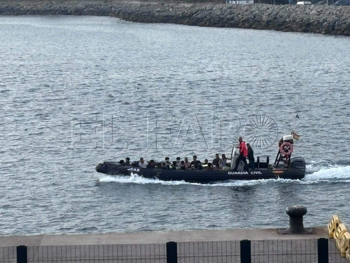 ceuta-entrada-masiva-inmigrantes-nado-marruecos-3