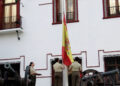 ceuta-rinde-homenaje-caidos-espana-solemne-arriado-bandera-santiago-apostol-14