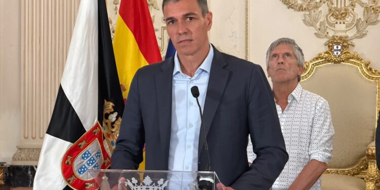 comparecencia-pedro-sanchez-crisis-migratoria-12