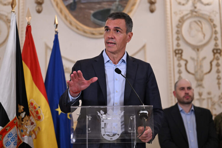 comparecencia-pedro-sanchez-crisis-migratoria-3