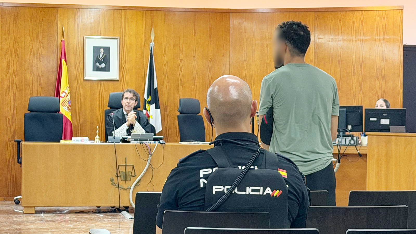 condenado-marroqui-cruzo-nado-mochila-cargada-hachis
