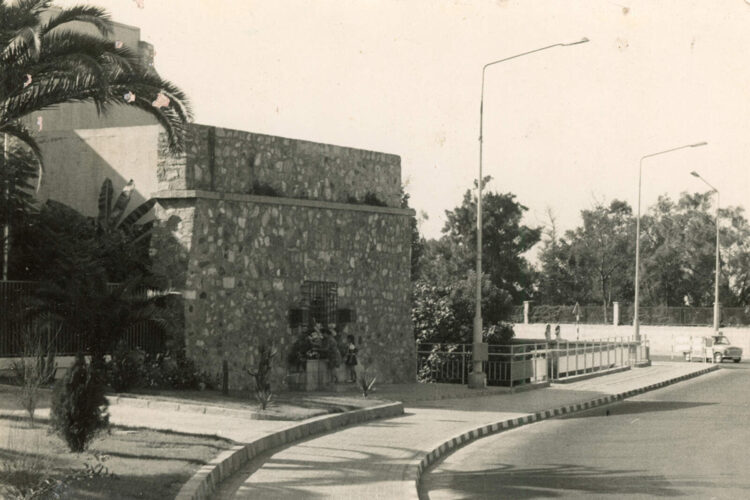 cristo-vigila-primera-puerta-leyendas-robos-milagros-cristo-del-puente-ceuta