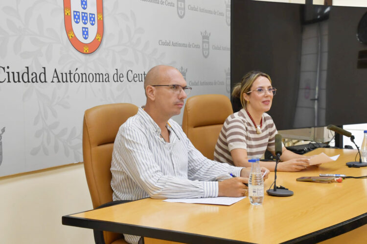 eduardo-ayala-pilar-orozco-rueda-prensa-contratos-cultura-13