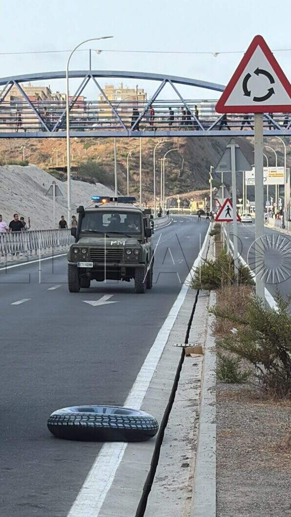 ejercito-militares-frontera-tarajal-crisis-migratoria-2