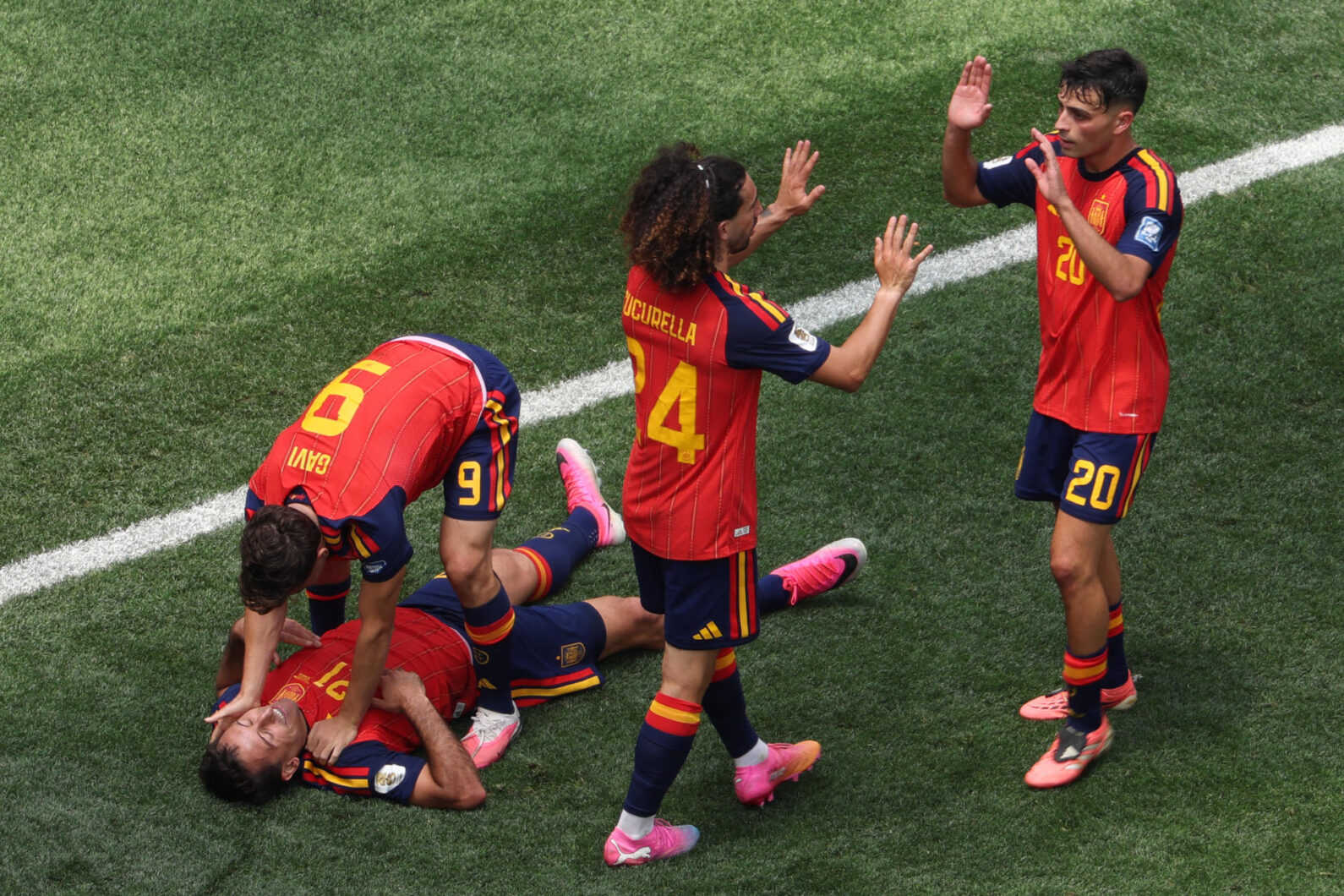 espana-vence-austria-sella-pase-siguiente-ronda-mundial-2.jpg