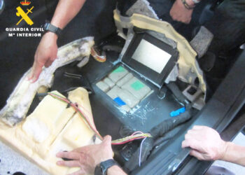 guardia-civil-hachis-coche-puerto-marroqui-17072025-dimensiones-ok-3