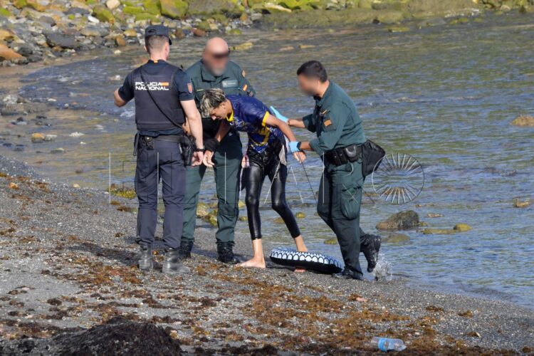 sup-pide-envio-urgente-policias-ceuta-colapso-entrada-inmigrantes