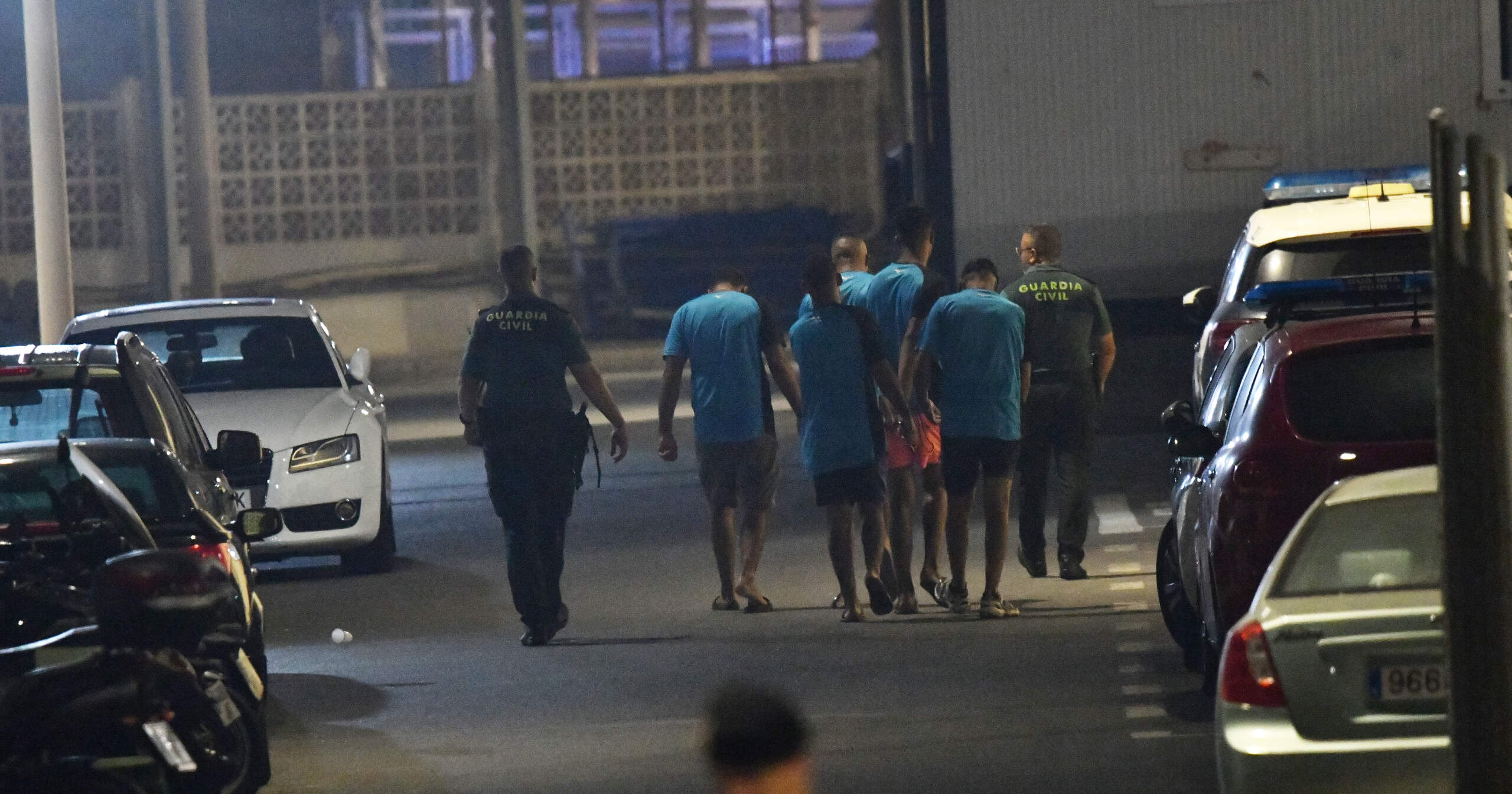 inmigrantes-nado-guardia-civil-1