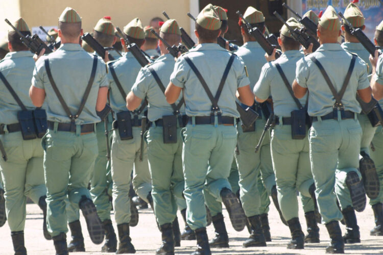 mirar-lado-maltrato-cuarteles-consecuencia-penal-legion