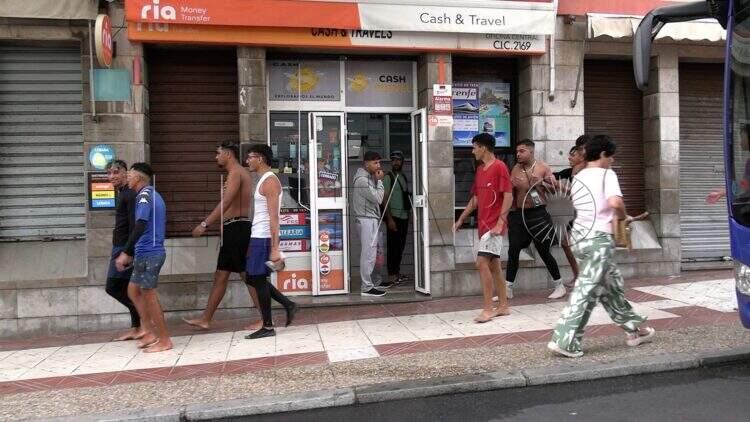 madrugada-presion-autentica-locura-entradas-inmigrantes-1-00046