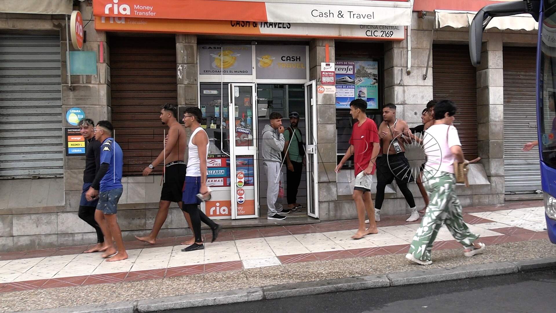 madrugada-presion-autentica-locura-entradas-inmigrantes-1-00046