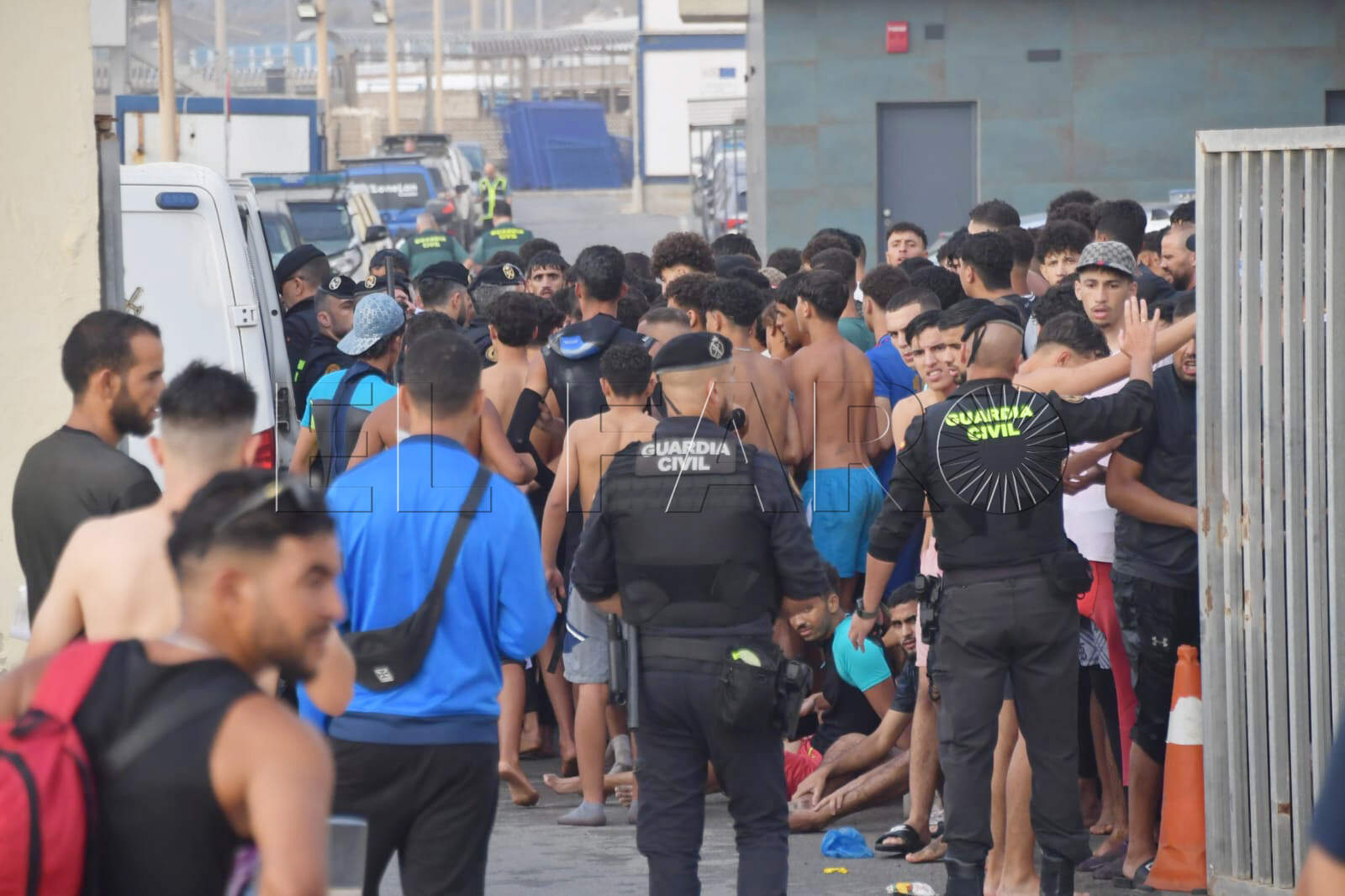 ceuta-atrapada-presion-migratoria-sin-freno-noche-maxima-tension