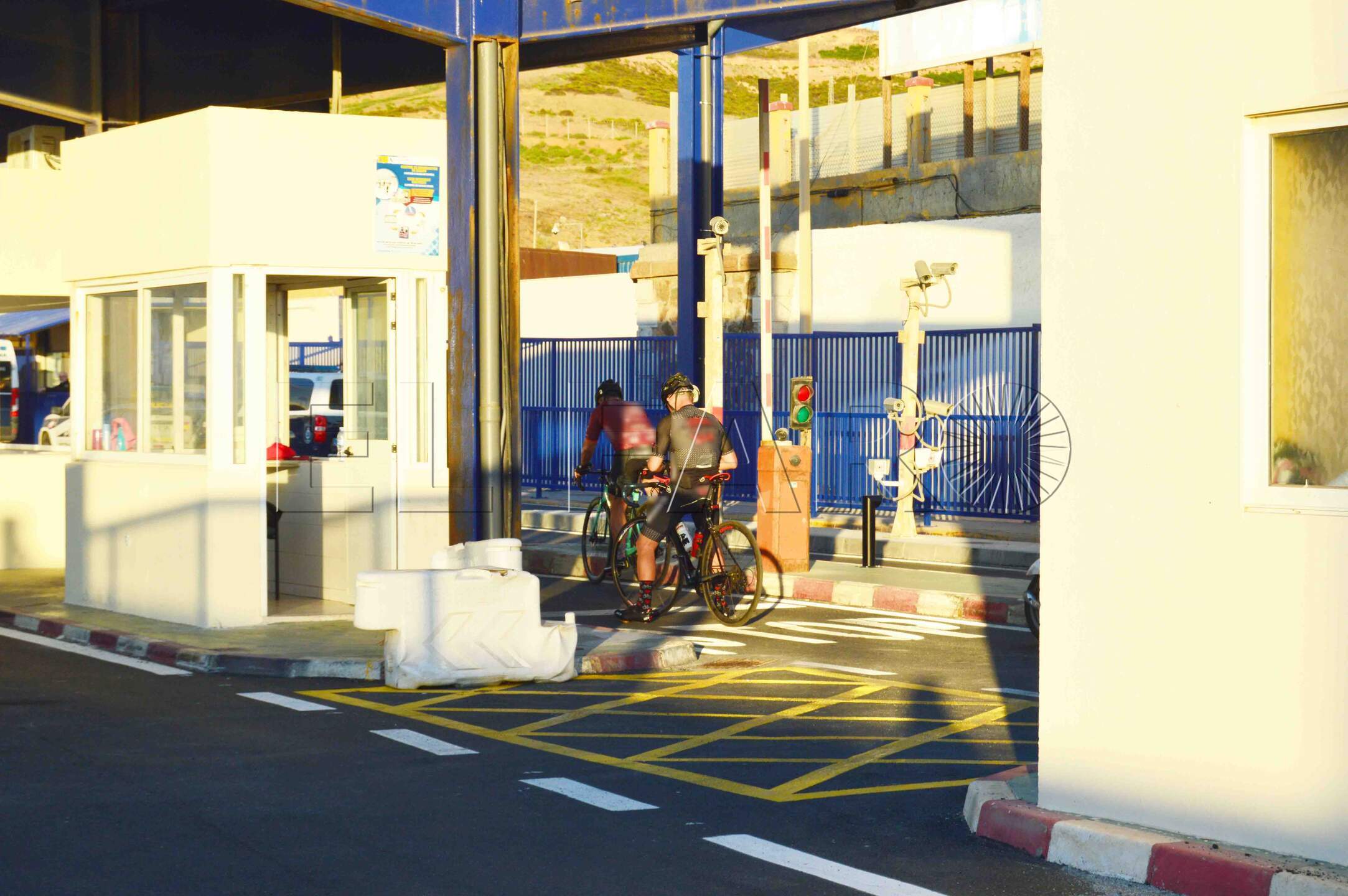marruecos-uso-patinete-electrico-casco-obligatorio-sin-moviles