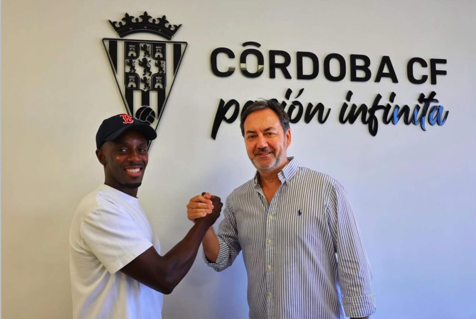 mercado-liga-hypermotion-cadiz-ficha-cantidad-valladolid-talento