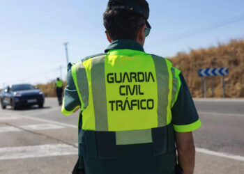 multa-bolso-asiento-coche-guardia-civil-dgt
