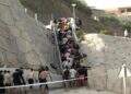naves-tarajal-marroquies-policia-evita-lleguen-centro-ceuta-11