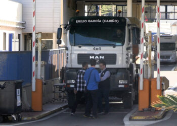 ope-cierra-aduana-comercial-ceuta-reduce-entrada-arena