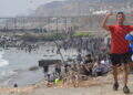 peor-crisis-migratoria-sufre-ceuta-inaccion-marruecos-fotos-frontera-inmigrantes-nado-guardia-civil-312