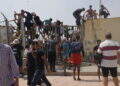 peor-crisis-migratoria-sufre-ceuta-inaccion-marruecos-fotos-frontera-inmigrantes-nado-guardia-civil-322