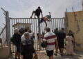 peor-crisis-migratoria-sufre-ceuta-inaccion-marruecos-fotos-frontera-inmigrantes-nado-guardia-civil-325