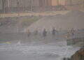 peor-crisis-migratoria-sufre-ceuta-inaccion-marruecos-fotos-frontera-inmigrantes-nado-guardia-civil-83
