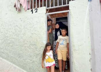 pido-techo-hijos-angustia-familia-arcos-quebrados