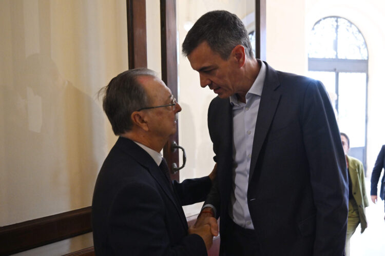 reunion-juan-vivas-pedro-sanchez-crisis-migratoria-5