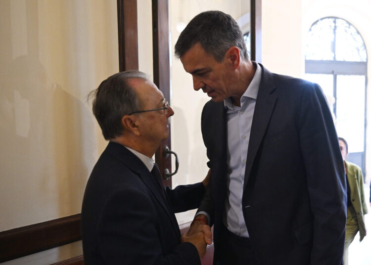 reunion-juan-vivas-pedro-sanchez-crisis-migratoria-5