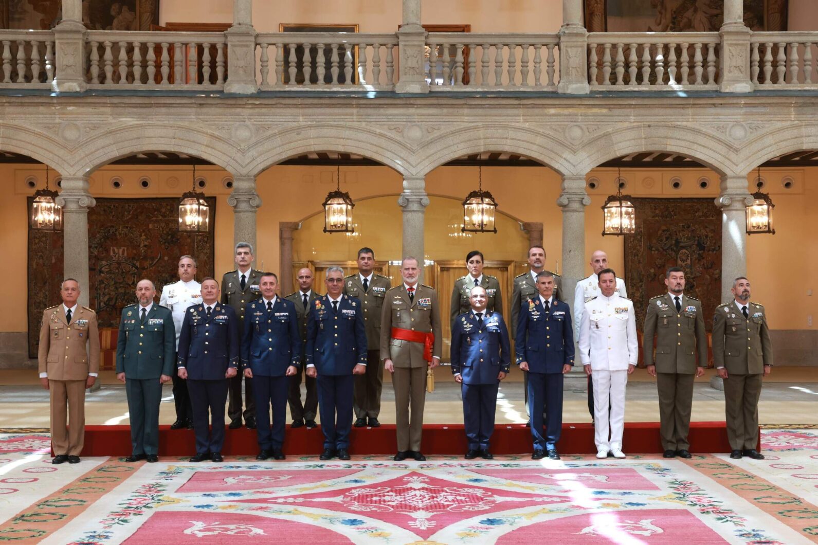 rey-felipe-vi-recibe-coronel-regulares-ceuta-audiencia-militar-1