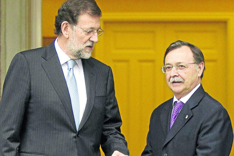 vivas-patinazo-rajoy-jugadores-seleccion-francesa-franceses-recen-como-recen