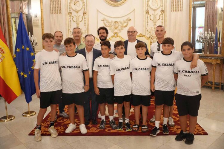 vivas-recibe-equipo-alevin-cn-caballa-bronce-campeonato-espana Image 2026-07-24 at 13.58.04 (1)