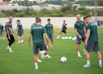 vuelta-trabajo-ad-ceuta-mira-pretemporada