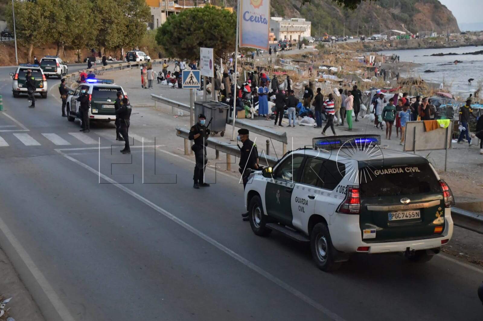 dos-inmigrantes-detenidos-agredir-agentes-guardia-civil-trampolin