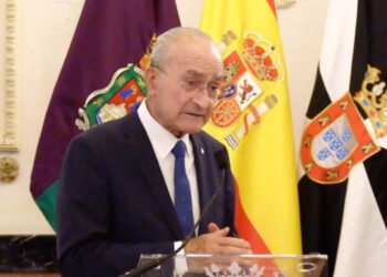alcalde-malaga-propone-becas-formacion-marroquies-emigrar-pais-007-portada