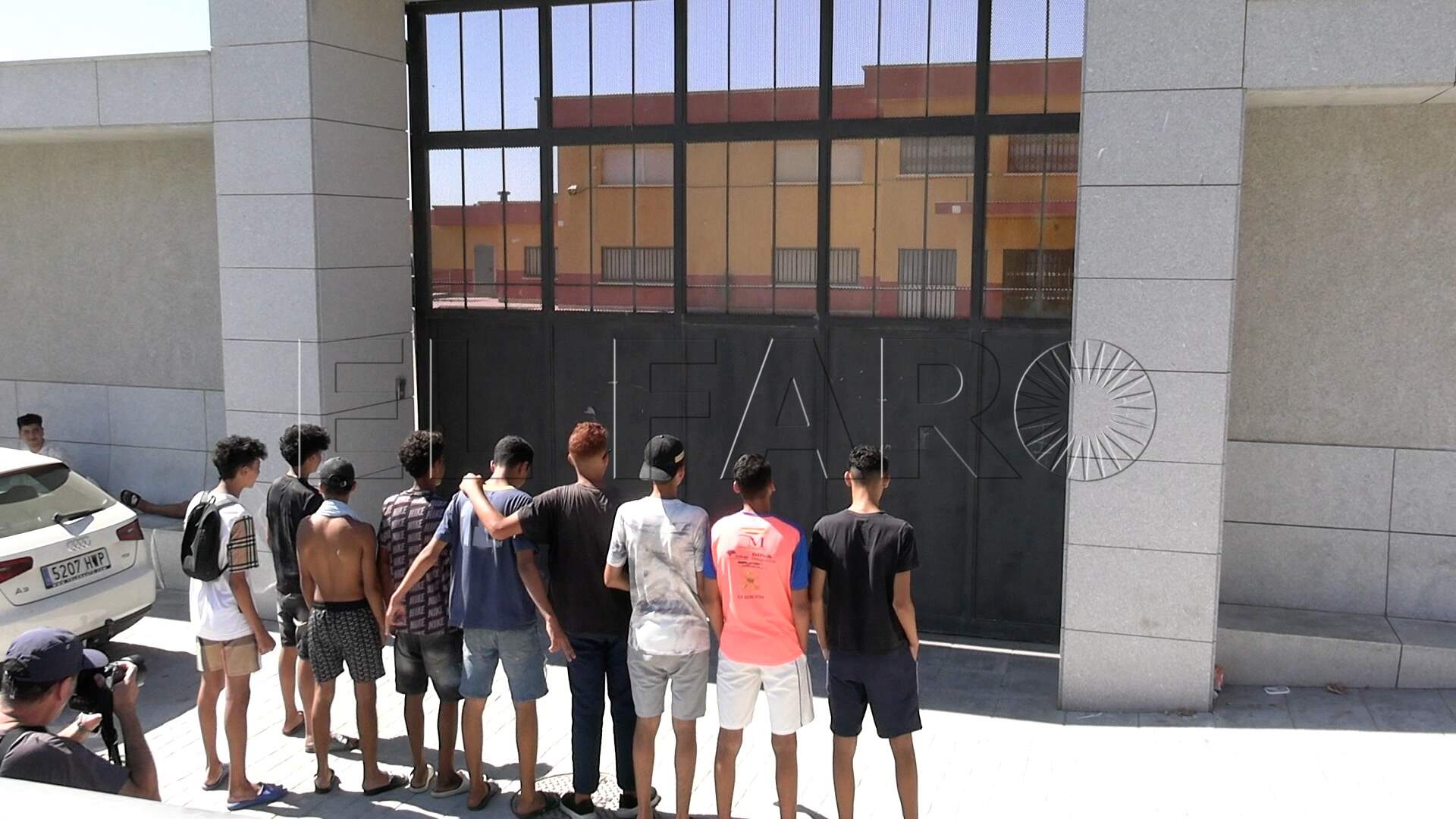 barriada-principe-felipe-llama-calma-uso-temporal-colegio-acoger-menores-9