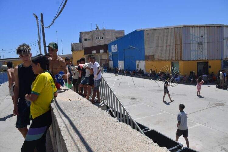 ceuta-acoge-mas-mil-menores-cruce-tarajal-5